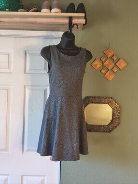H&M Divided Heather Grey Sleeveless Skater Dress V-Back Size 6